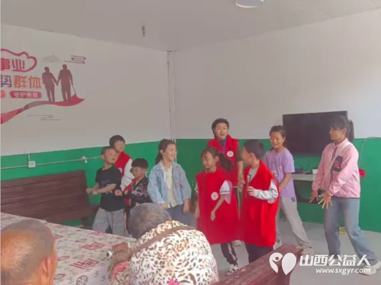 五一劳动节期间长治市善泽留守困境儿童救助协会组织了一场别开生面的“劳动播种希望,爱心温暖夕阳”主题活动 - 第24张 - 山西公益人 五一劳动节期间长治市善泽留守困境儿童救助协会组织了一场别开生面的“劳动播种希望,爱心温暖夕阳”主题活动 - 第24张