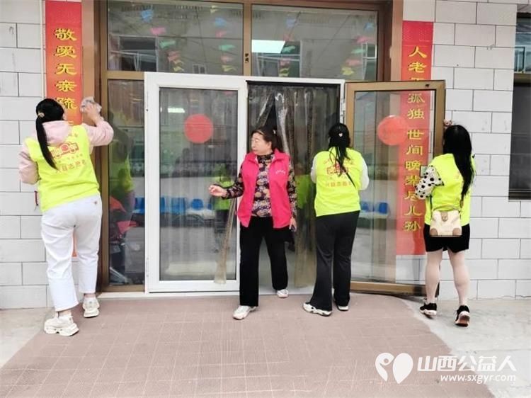 党员报到践初心志愿同行献爱心平安共建筑和谐---兴县顺风公益联合会走进康乐敬老院为老人们提供了义剪和卫生清理服务 - 第9张