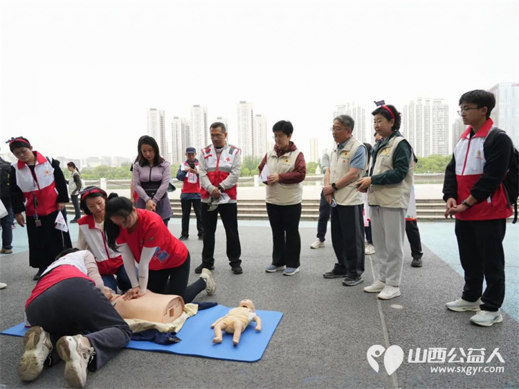 山西省红十字会开展红十字博爱周主题活动倡导人人皆可参与的公益理念宣传动员社会各界爱心人士参与其中 - 第4张 - 山西公益人 山西省红十字会开展红十字博爱周主题活动倡导人人皆可参与的公益理念宣传动员社会各界爱心人士参与其中 - 第4张