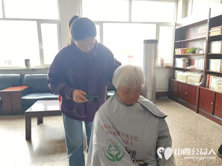 志愿服务进社区介休市敬老协会5月9日走进北坛街道花园街社区为老人们爱心理发爱心义诊 - 第38张 - 山西公益人 志愿服务进社区介休市敬老协会5月9日走进北坛街道花园街社区为老人们爱心理发爱心义诊 - 第38张