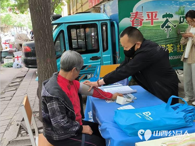 志愿服务进社区介休市敬老协会5月9日走进北坛街道花园街社区为老人们爱心理发爱心义诊 - 第24张 - 山西公益人 志愿服务进社区介休市敬老协会5月9日走进北坛街道花园街社区为老人们爱心理发爱心义诊 - 第24张