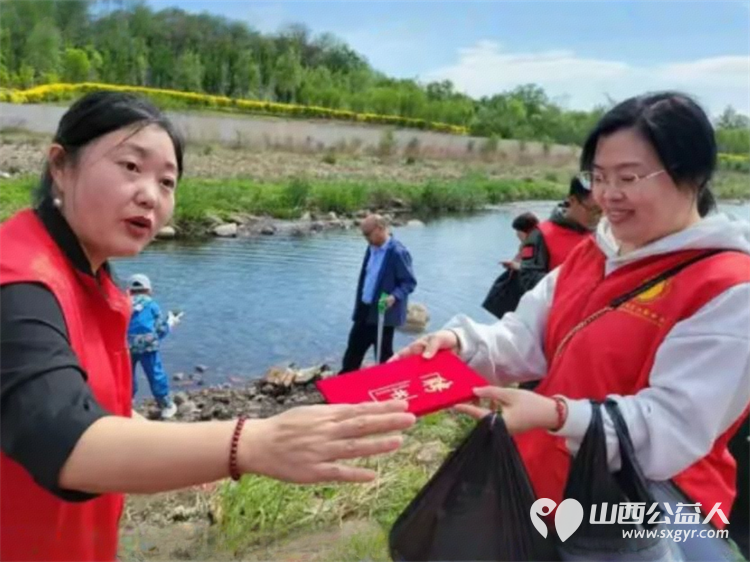 新聘任51人为阳泉市民间巡河员!阳泉义工联在白羊墅湿地公园开展第31期保护母亲河活动25名义工和民间巡河员为爱集结 - 第8张 - 山西公益人 新聘任51人为阳泉市民间巡河员!阳泉义工联在白羊墅湿地公园开展第31期保护母亲河活动25名义工和民间巡河员为爱集结 - 第8张
