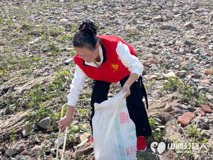 新聘任51人为阳泉市民间巡河员!阳泉义工联在白羊墅湿地公园开展第31期保护母亲河活动25名义工和民间巡河员为爱集结 - 第32张 - 山西公益人 新聘任51人为阳泉市民间巡河员!阳泉义工联在白羊墅湿地公园开展第31期保护母亲河活动25名义工和民间巡河员为爱集结 - 第32张