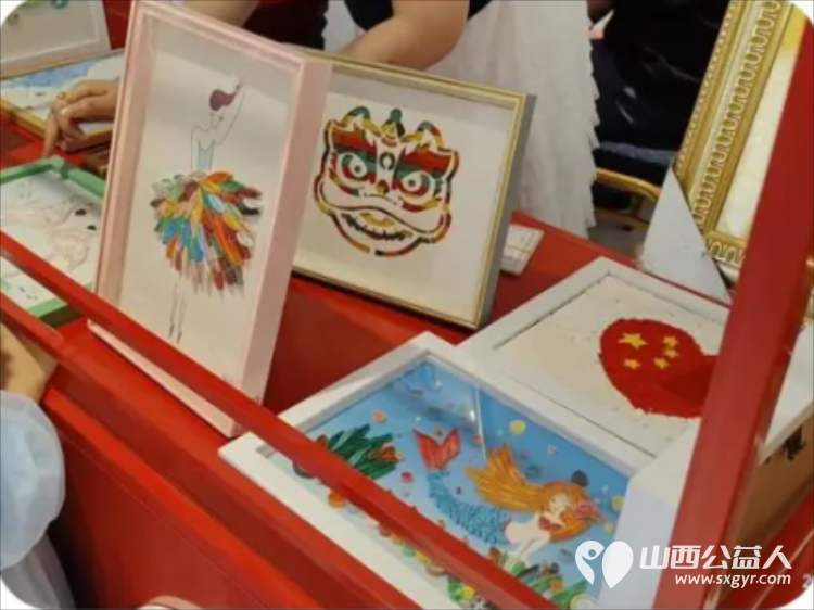 以匠艺为桥让生命破茧成光——太原市儿童福利院特教学校在华宇百花谷商场爱心义卖点亮龙城为特殊青少年融入社会铺就温暖之路 - 第8张 - 山西公益人 以匠艺为桥让生命破茧成光——太原市儿童福利院特教学校在华宇百花谷商场爱心义卖点亮龙城为特殊青少年融入社会铺就温暖之路 - 第8张