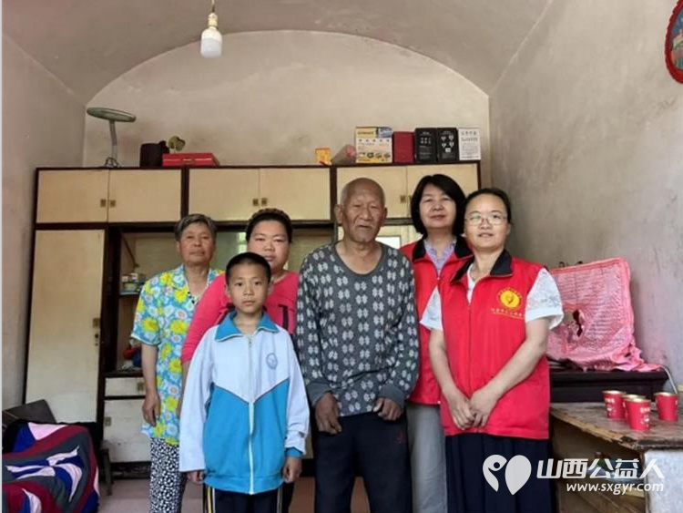 阳泉市义工联组织义工开启2025七色阳光助学----每一次走访带给我们的都是深深的震撼经过走访审核通过2025年增加28名受助学生 - 第13张 - 山西公益人 阳泉市义工联组织义工开启2025七色阳光助学----每一次走访带给我们的都是深深的震撼经过走访审核通过2025年增加28名受助学生 - 第13张
