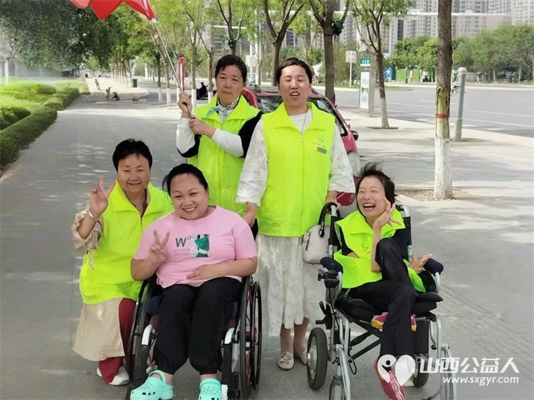 爱与陪伴丹河湿地之约——温暖助残行5·18全国助残日晋城市绿丝带志愿者协会以爱为纽带助力残疾朋友们走出家门拥抱自然感受社会的关怀与善意 - 第5张 - 山西公益人 爱与陪伴丹河湿地之约——温暖助残行5·18全国助残日晋城市绿丝带志愿者协会以爱为纽带助力残疾朋友们走出家门拥抱自然感受社会的关怀与善意 - 第5张
