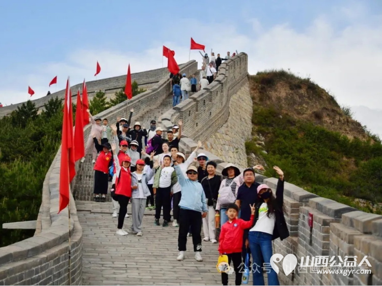 忻州市妇联开展“最美家庭护长城”纪念抗战胜利80周年平型关长城保护研学活动邀请爱心妈妈志愿者和结对儿童参加了活动 - 第11张