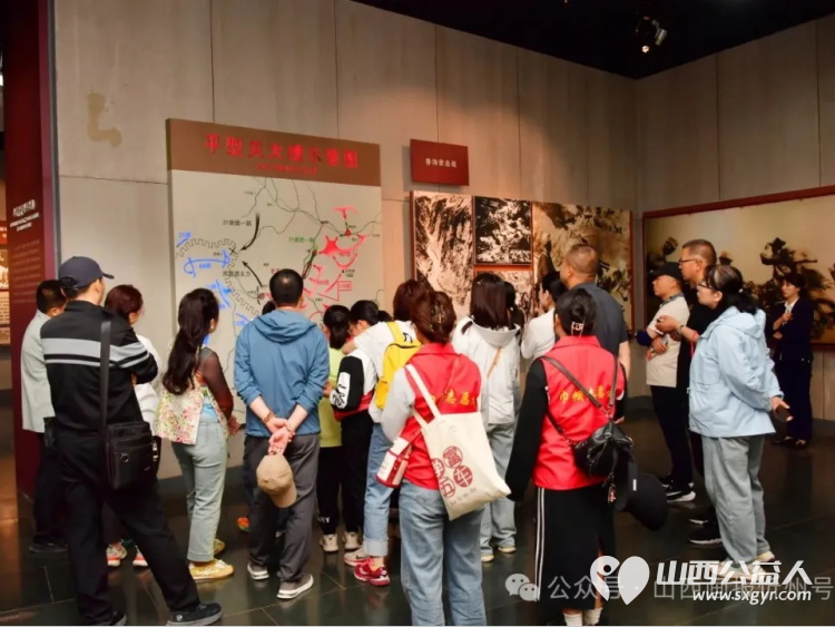 忻州市妇联开展“最美家庭护长城”纪念抗战胜利80周年平型关长城保护研学活动邀请爱心妈妈志愿者和结对儿童参加了活动 - 第19张