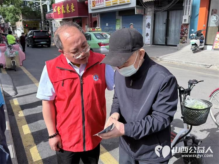 长治市阳光困境儿童帮扶协会2025年5月17日在潞州区常青街道角沿村开展助残日志愿服务活动服务残疾人为残疾人义剪义诊 - 第45张 - 山西公益人 长治市阳光困境儿童帮扶协会2025年5月17日在潞州区常青街道角沿村开展助残日志愿服务活动服务残疾人为残疾人义剪义诊 - 第45张