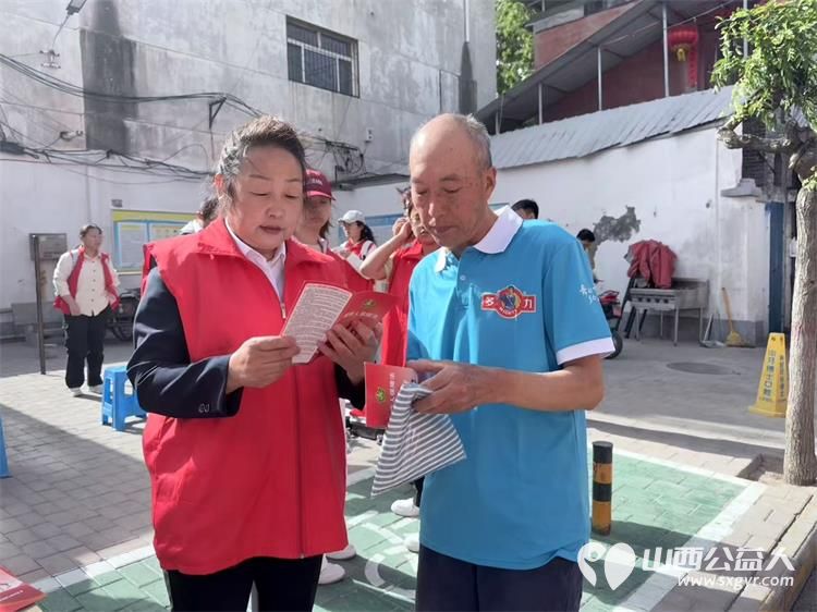 长治市阳光困境儿童帮扶协会2025年5月17日在潞州区常青街道角沿村开展助残日志愿服务活动服务残疾人为残疾人义剪义诊 - 第44张 - 山西公益人 长治市阳光困境儿童帮扶协会2025年5月17日在潞州区常青街道角沿村开展助残日志愿服务活动服务残疾人为残疾人义剪义诊 - 第44张