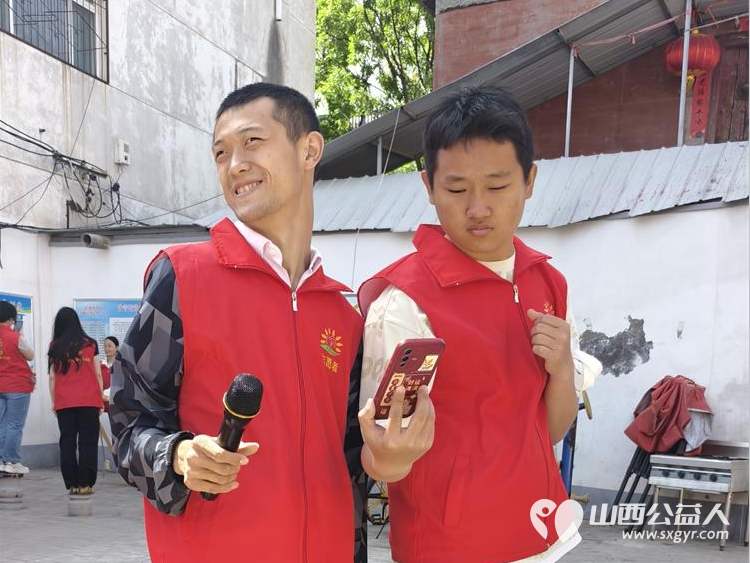 长治市阳光困境儿童帮扶协会2025年5月17日在潞州区常青街道角沿村开展助残日志愿服务活动服务残疾人为残疾人义剪义诊 - 第33张 - 山西公益人 长治市阳光困境儿童帮扶协会2025年5月17日在潞州区常青街道角沿村开展助残日志愿服务活动服务残疾人为残疾人义剪义诊 - 第33张