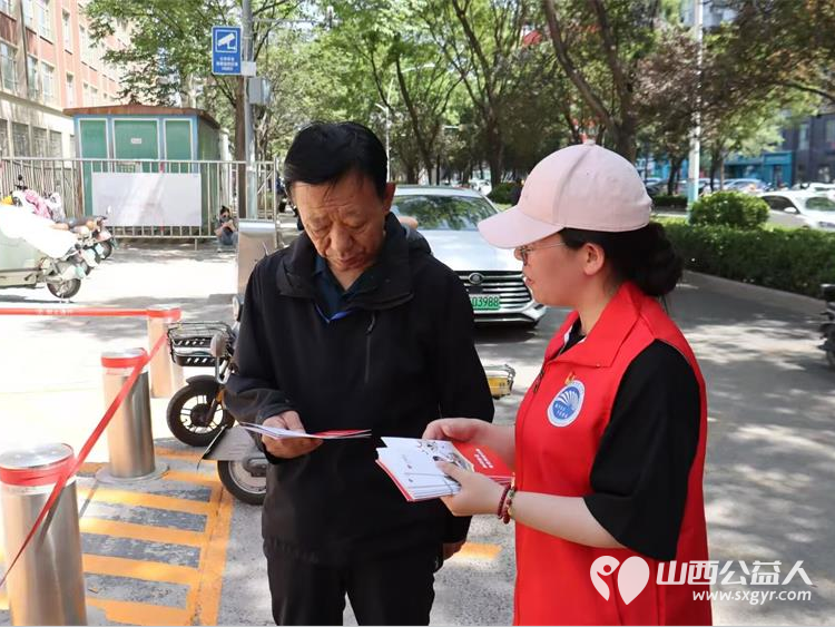 长治市阳光困境儿童帮扶协会5月19日组织志愿者开展志愿服务活动免费理发清理环境卫生 - 第19张 - 山西公益人 长治市阳光困境儿童帮扶协会5月19日组织志愿者开展志愿服务活动免费理发清理环境卫生 - 第19张