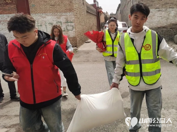 以爱之名致敬行善者----吕梁市离石区青年志愿者协会母亲节特别行动联合全省公益伙伴为收养弃婴的妈妈们送上祝福与敬意 - 第9张