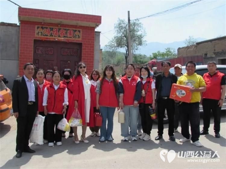 情暖端午爱洒韩沟——忻州春晖公益团队志愿者去忻府区豆罗镇韩沟村下佐村慰问五户孤寡老人送上粽子、米面、生活用品 - 第2张