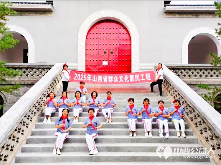 忻州市四源舞队的老顽童们相约一起重拾儿时记忆头扎红稠花胸前带着红领巾唱着儿歌跳着优美的舞蹈回味童年那份难忘的纯真与美好 - 第4张 - 山西公益人 忻州市四源舞队的老顽童们相约一起重拾儿时记忆头扎红稠花胸前带着红领巾唱着儿歌跳着优美的舞蹈回味童年那份难忘的纯真与美好 - 第4张