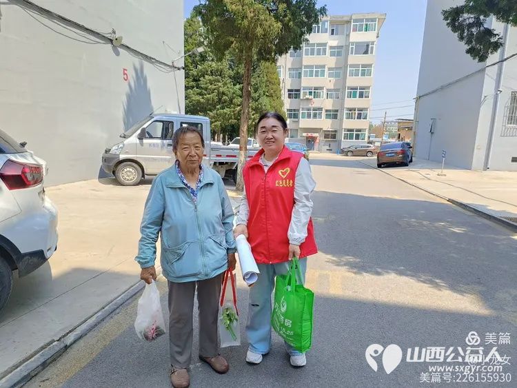 忻州最美志愿者冯丽和红色志愿者常俊丽开展 粽香情暖龙岗志愿爱在端午 活动 - 第6张 - 山西公益人 忻州最美志愿者冯丽和红色志愿者常俊丽开展 粽香情暖龙岗志愿爱在端午 活动 - 第6张