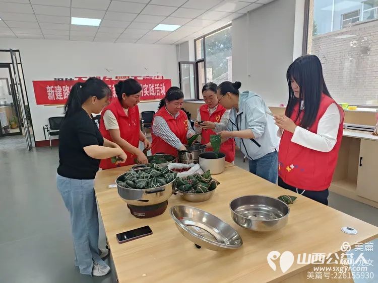 忻州最美志愿者冯丽和红色志愿者常俊丽开展 粽香情暖龙岗志愿爱在端午 活动 - 第10张 - 山西公益人 忻州最美志愿者冯丽和红色志愿者常俊丽开展 粽香情暖龙岗志愿爱在端午 活动 - 第10张