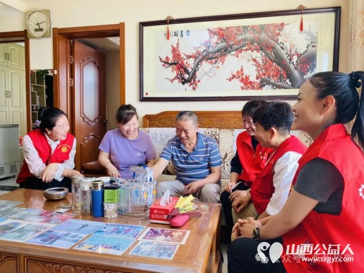 情暖社区有缘相伴——忻州市心连心志愿服务队携手多方开展慰问走访九源社区生活困难老人的活动 - 第6张 - 山西公益人 情暖社区有缘相伴——忻州市心连心志愿服务队携手多方开展慰问走访九源社区生活困难老人的活动 - 第6张