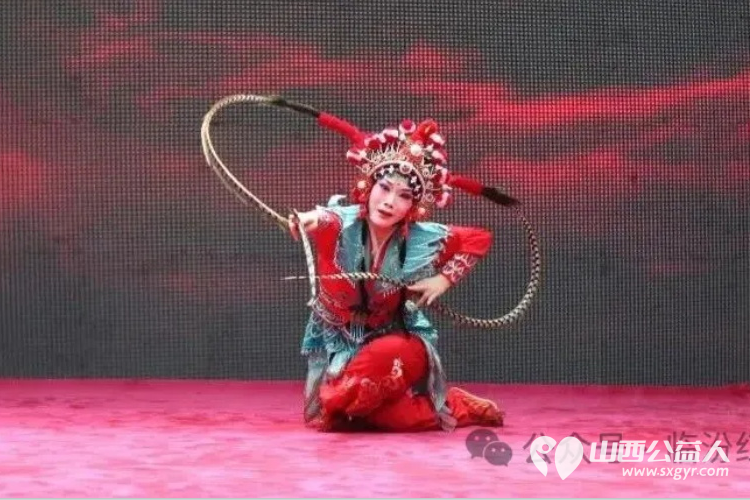 第十四届“5.26国际艾滋病反歧视午餐日”在临汾红丝带学校举行:以爱愈艾,守护生命的永恒之光 - 第9张 - 山西公益人 第十四届“5.26国际艾滋病反歧视午餐日”在临汾红丝带学校举行:以爱愈艾,守护生命的永恒之光 - 第9张