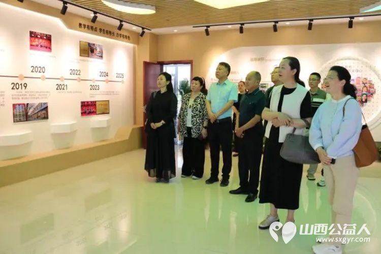 爱满六一情浓太福教育帮扶暖童心----太原市教研科研中心六一慰问太原市儿童福利院特教学校的孩子们 - 第3张 - 山西公益人 爱满六一情浓太福教育帮扶暖童心----太原市教研科研中心六一慰问太原市儿童福利院特教学校的孩子们 - 第3张