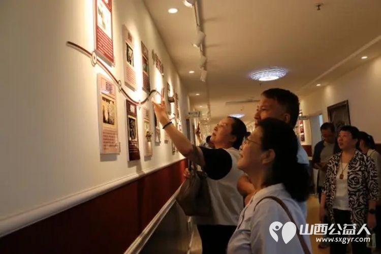 爱满六一情浓太福教育帮扶暖童心----太原市教研科研中心六一慰问太原市儿童福利院特教学校的孩子们 - 第10张 - 山西公益人 爱满六一情浓太福教育帮扶暖童心----太原市教研科研中心六一慰问太原市儿童福利院特教学校的孩子们 - 第10张