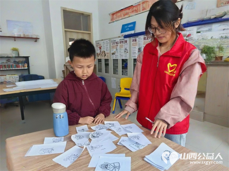 粽香童趣童心传情---吕梁市离石区青年志愿者协会儿童服务站上演沉浸式端午文化之旅大家对端午节的文化内涵有了更深刻的认识 - 第3张 - 山西公益人 粽香童趣童心传情---吕梁市离石区青年志愿者协会儿童服务站上演沉浸式端午文化之旅大家对端午节的文化内涵有了更深刻的认识 - 第3张