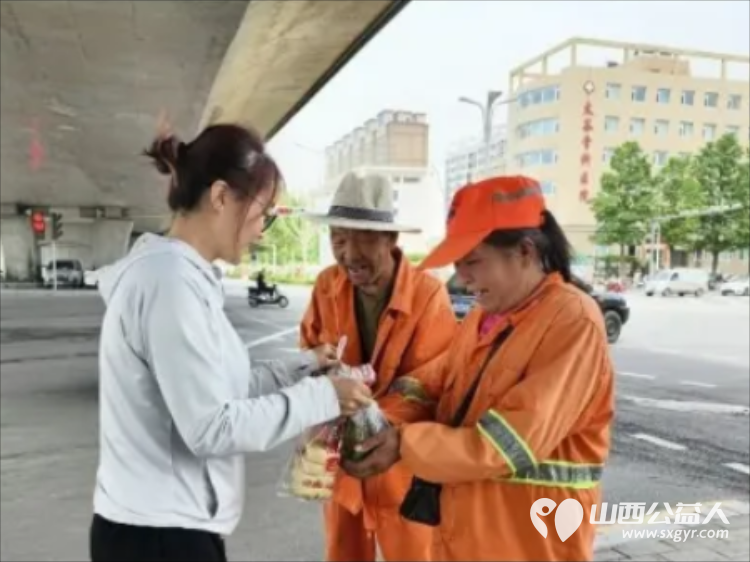 浓情端午粽香飘志愿服务暖人心 晋中市太谷区心连心志愿者协会端午节送粽子让外卖小哥环卫工人和特殊儿童感受到浓厚的节日氛围 - 第12张