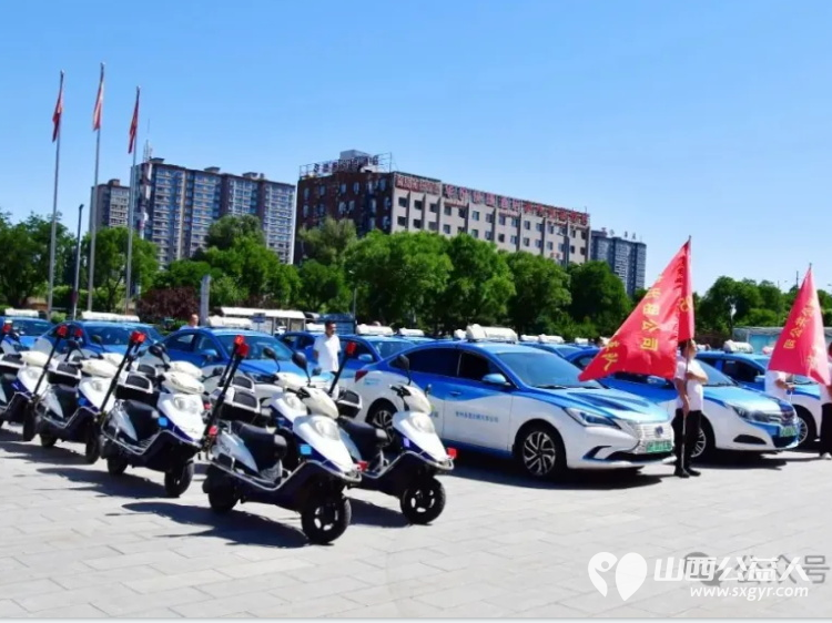 助力青春追梦人 忻州市高考爱心送考活动正式启动为考生们保驾护航无论是提供干净整洁的车辆还是为考生们准备应急文具和矿泉水他们都力求做到最好 - 第15张 - 山西公益人 助力青春追梦人 忻州市高考爱心送考活动正式启动为考生们保驾护航无论是提供干净整洁的车辆还是为考生们准备应急文具和矿泉水他们都力求做到最好 - 第15张
