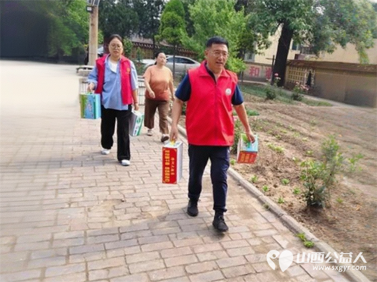 介休市敬老协会举办端午佳节让爱传递活动 2025年5月30日来到介休市义棠敬老院看望这里的老人并且带来了粽子牛奶馍片面粉食用油等生活用品 - 第20张 - 山西公益人 介休市敬老协会举办端午佳节让爱传递活动 2025年5月30日来到介休市义棠敬老院看望这里的老人并且带来了粽子牛奶馍片面粉食用油等生活用品 - 第20张