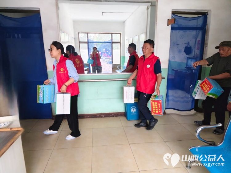 介休市敬老协会举办端午佳节让爱传递活动 2025年5月30日来到介休市义棠敬老院看望这里的老人并且带来了粽子牛奶馍片面粉食用油等生活用品 - 第21张 - 山西公益人 介休市敬老协会举办端午佳节让爱传递活动 2025年5月30日来到介休市义棠敬老院看望这里的老人并且带来了粽子牛奶馍片面粉食用油等生活用品 - 第21张