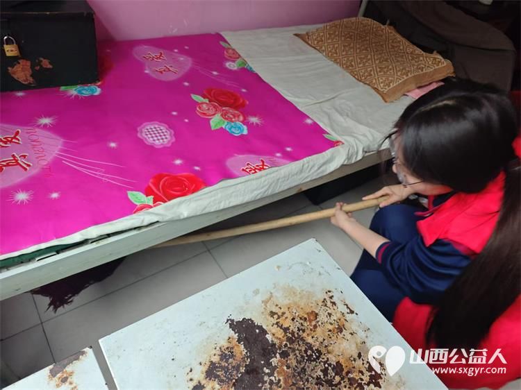 介休市敬老协会举办端午佳节让爱传递活动 2025年5月30日来到介休市义棠敬老院看望这里的老人并且带来了粽子牛奶馍片面粉食用油等生活用品 - 第17张 - 山西公益人 介休市敬老协会举办端午佳节让爱传递活动 2025年5月30日来到介休市义棠敬老院看望这里的老人并且带来了粽子牛奶馍片面粉食用油等生活用品 - 第17张