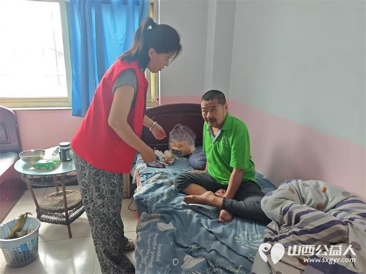 介休市敬老协会举办端午佳节让爱传递活动 2025年5月30日来到介休市义棠敬老院看望这里的老人并且带来了粽子牛奶馍片面粉食用油等生活用品 - 第14张 - 山西公益人 介休市敬老协会举办端午佳节让爱传递活动 2025年5月30日来到介休市义棠敬老院看望这里的老人并且带来了粽子牛奶馍片面粉食用油等生活用品 - 第14张