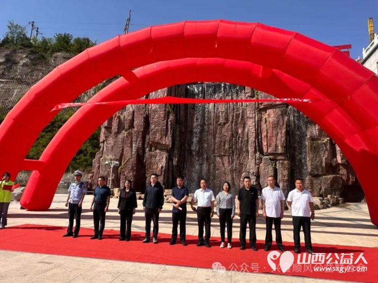 吕梁市兴县2025年“爱心护考助梦启航”志愿服务活动启动仪式祝所有考生旗开得胜金榜题名 - 第3张