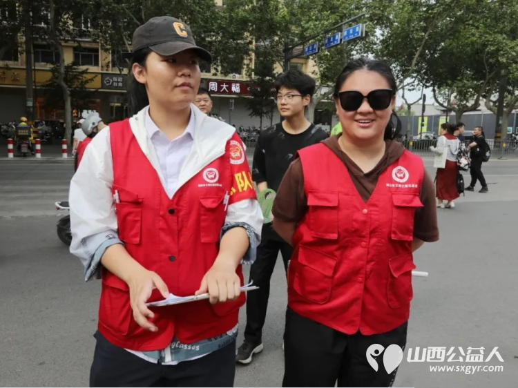 爱心助考为爱护航 临汾市文明交通志愿者2025年爱心助考700余人次护航高考学子 - 第19张 - 山西公益人 爱心助考为爱护航 临汾市文明交通志愿者2025年爱心助考700余人次护航高考学子 - 第19张