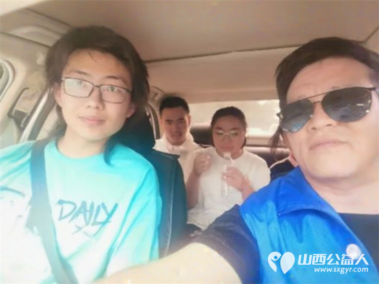 长治市小雨点公益志愿者协会潞州区分会高考期间组织爱心送考活动组织会员成立爱心送考车队十辆车接送我们的考生 - 第12张