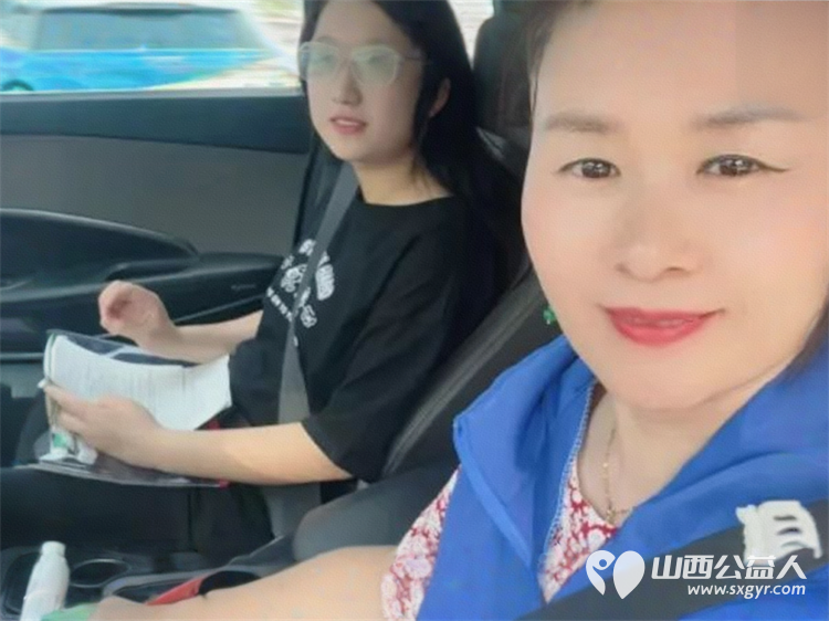 长治市小雨点公益志愿者协会潞州区分会高考期间组织爱心送考活动组织会员成立爱心送考车队十辆车接送我们的考生 - 第11张