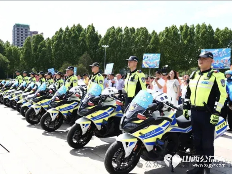 长治市小雨点公益志愿者协会潞州区分会高考期间组织爱心送考活动组织会员成立爱心送考车队十辆车接送我们的考生 - 第5张