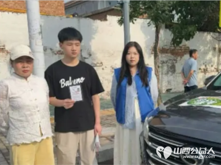 长治市小雨点公益志愿者协会潞州区分会高考期间组织爱心送考活动组织会员成立爱心送考车队十辆车接送我们的考生 - 第16张