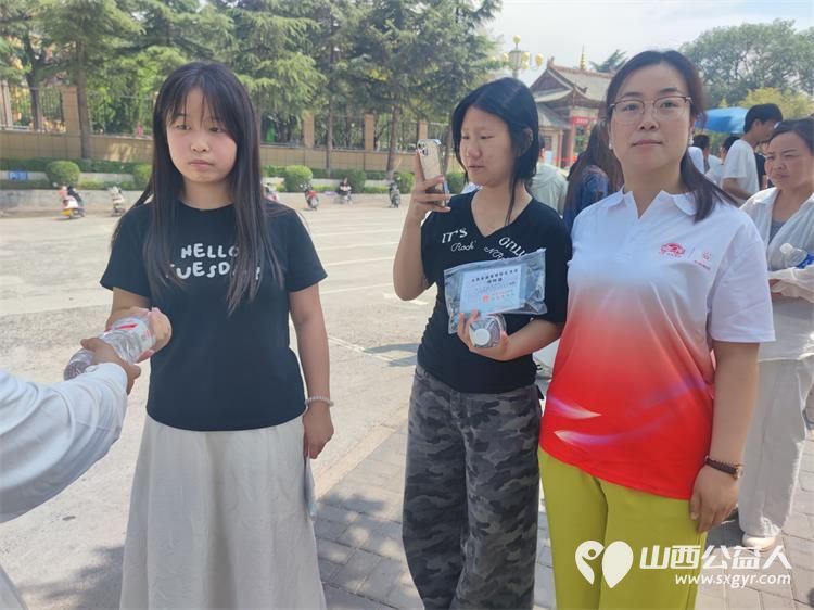 晋城市绿丝带志愿者协会2025年第九届爱心送考活动举行共有30辆爱心车辆26辆应急摩托车队踊跃参与让爱心与温暖传递下去助力更多梦想扬帆起航 - 第47张 - 山西公益人 晋城市绿丝带志愿者协会2025年第九届爱心送考活动举行共有30辆爱心车辆26辆应急摩托车队踊跃参与让爱心与温暖传递下去助力更多梦想扬帆起航 - 第47张