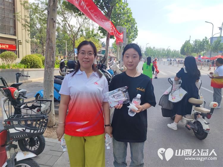 晋城市绿丝带志愿者协会2025年第九届爱心送考活动举行共有30辆爱心车辆26辆应急摩托车队踊跃参与让爱心与温暖传递下去助力更多梦想扬帆起航 - 第45张 - 山西公益人 晋城市绿丝带志愿者协会2025年第九届爱心送考活动举行共有30辆爱心车辆26辆应急摩托车队踊跃参与让爱心与温暖传递下去助力更多梦想扬帆起航 - 第45张