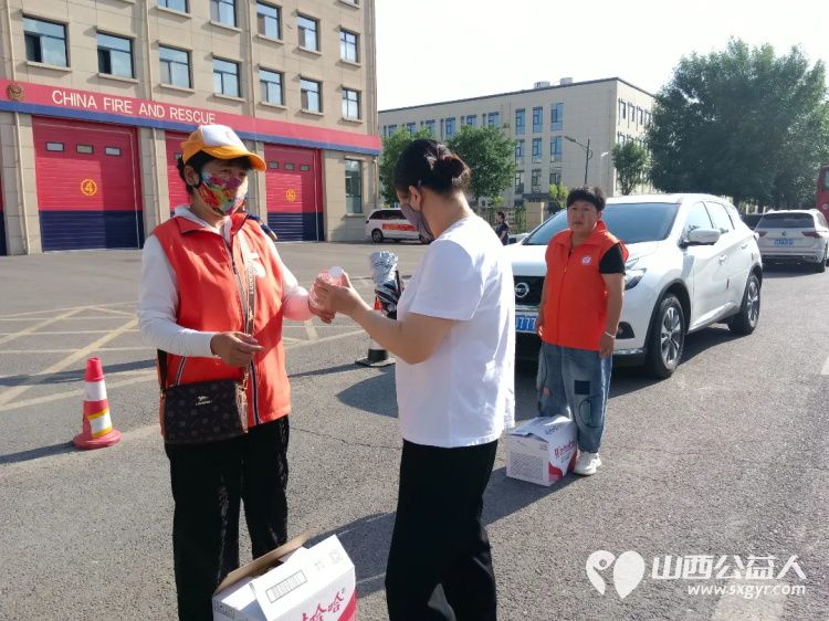 三天全力守护---忻州市消防志愿者协会在忻州三中考点2025年爱心助考为高考学子保驾护航活动圆满收官 - 第14张 - 山西公益人 三天全力守护---忻州市消防志愿者协会在忻州三中考点2025年爱心助考为高考学子保驾护航活动圆满收官 - 第14张