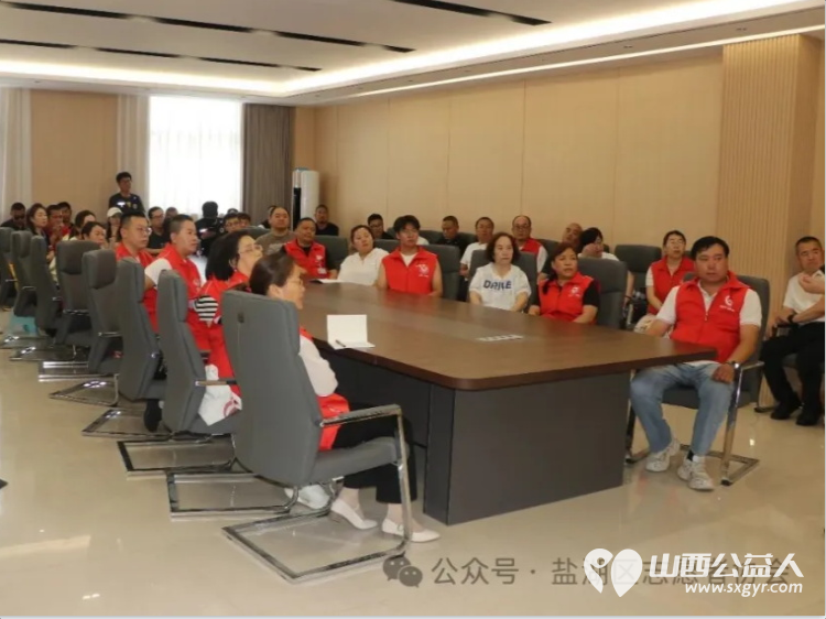 爱心护考助梦启航----盐湖区志愿者协会开展护航高考系列志愿服务活动为考生和家长提供了全方位的贴心服务 - 第7张 - 山西公益人 爱心护考助梦启航----盐湖区志愿者协会开展护航高考系列志愿服务活动为考生和家长提供了全方位的贴心服务 - 第7张