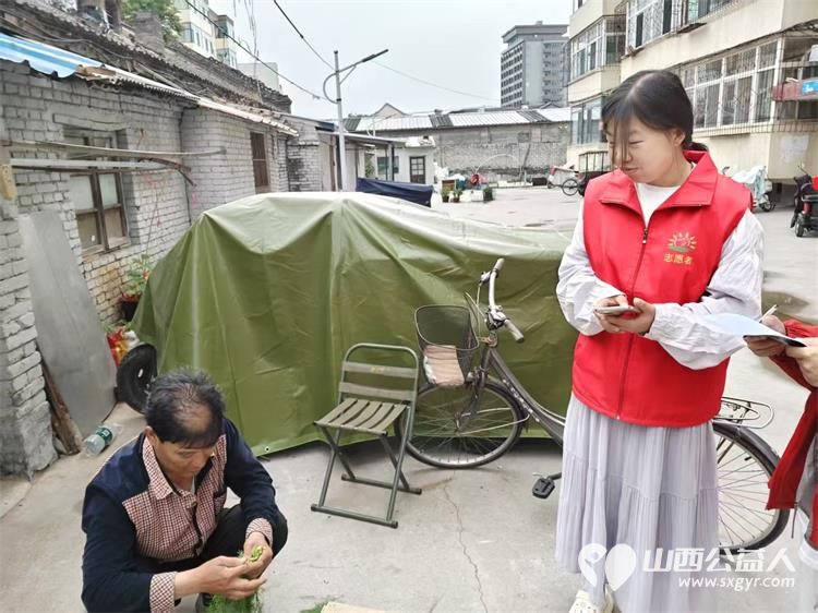 长治市阳光困境儿童帮扶协会走进潞州区府后社区长运东家属院义务理发活动 - 第25张 - 山西公益人 长治市阳光困境儿童帮扶协会走进潞州区府后社区长运东家属院义务理发活动 - 第25张