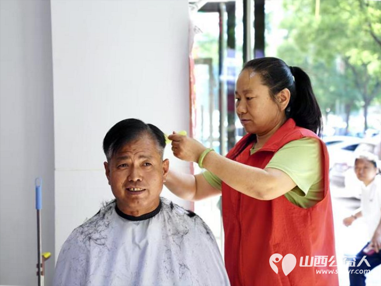 志愿服务进社区健康活动暖人心——介休市敬老协会25年6月11日走进西南街道新建西路社区服务全社区老人 - 第22张 - 山西公益人 志愿服务进社区健康活动暖人心——介休市敬老协会25年6月11日走进西南街道新建西路社区服务全社区老人 - 第22张