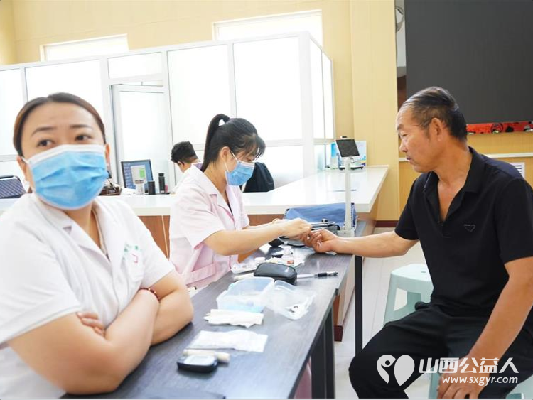 志愿服务进社区健康活动暖人心——介休市敬老协会25年6月11日走进西南街道新建西路社区服务全社区老人 - 第50张 - 山西公益人 志愿服务进社区健康活动暖人心——介休市敬老协会25年6月11日走进西南街道新建西路社区服务全社区老人 - 第50张