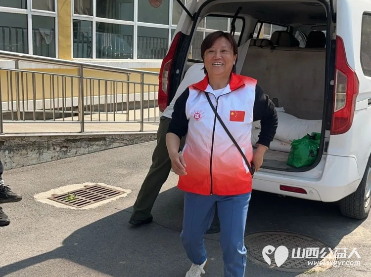 端午情暖养老院公益善举映初心 长治市正能量公益协会潞州区分会携手志愿服务一队走进了平顺县德亨仁厚医养中心慰问看望老人们送上米面牛奶粽子 - 第13张