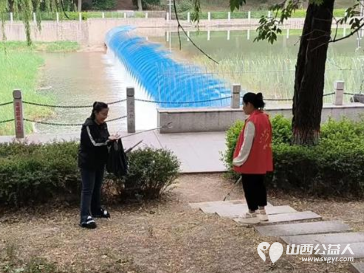 文水县爱心帮扶志愿者协会开展六五环境日新时代文明实践活动对文峪河沿岸开展集中清洁整治以实际行动守护家乡母亲河 - 第2张 - 山西公益人 文水县爱心帮扶志愿者协会开展六五环境日新时代文明实践活动对文峪河沿岸开展集中清洁整治以实际行动守护家乡母亲河 - 第2张