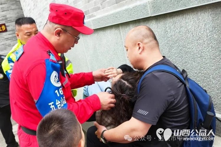 端午粽叶香志愿守护情----吕梁中志协救援队集结27名精英队员赴五台山景区执勤服务纪实 - 第2张 - 山西公益人 端午粽叶香志愿守护情----吕梁中志协救援队集结27名精英队员赴五台山景区执勤服务纪实 - 第2张