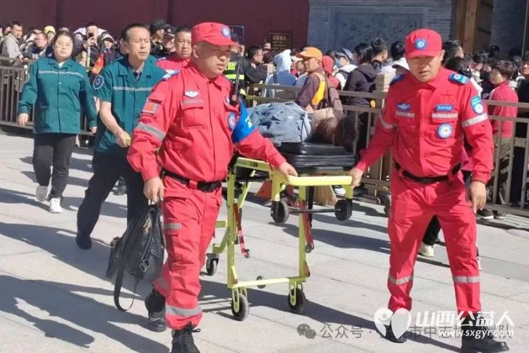 端午粽叶香志愿守护情----吕梁中志协救援队集结27名精英队员赴五台山景区执勤服务纪实 - 第12张 - 山西公益人 端午粽叶香志愿守护情----吕梁中志协救援队集结27名精英队员赴五台山景区执勤服务纪实 - 第12张