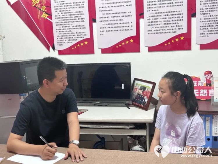 光启未来:吕梁市离石区青年志愿者协会2025年上半年满天星助学金项目及协会一对一助学金发放仪式不止于金钱 - 第5张 - 山西公益人 光启未来:吕梁市离石区青年志愿者协会2025年上半年满天星助学金项目及协会一对一助学金发放仪式不止于金钱 - 第5张